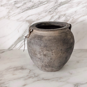 
            
                Load image into Gallery viewer, Vintage Clay Pot - Medium
            
        